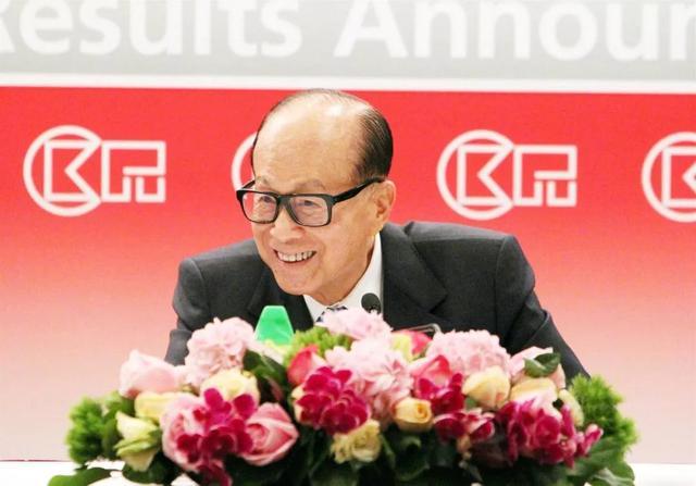 量化客户“喊冤”！亏了20万 还计提3万业绩报酬！巨头遭控诉 背后有何玄机？
