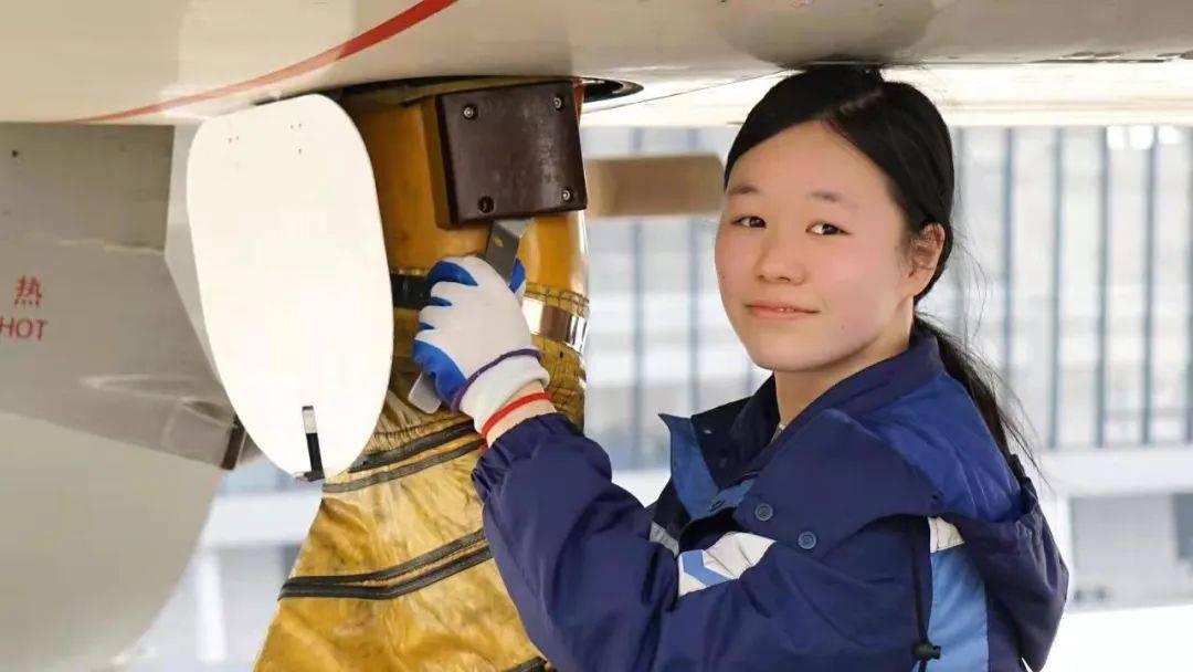 独家视频！两名“95后”女飞首次参与搜救回收任务 听听她们的感受