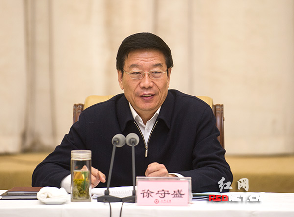 广东省委书记召开产业发展座谈会！华为、月之暗面、兔展智能等参会