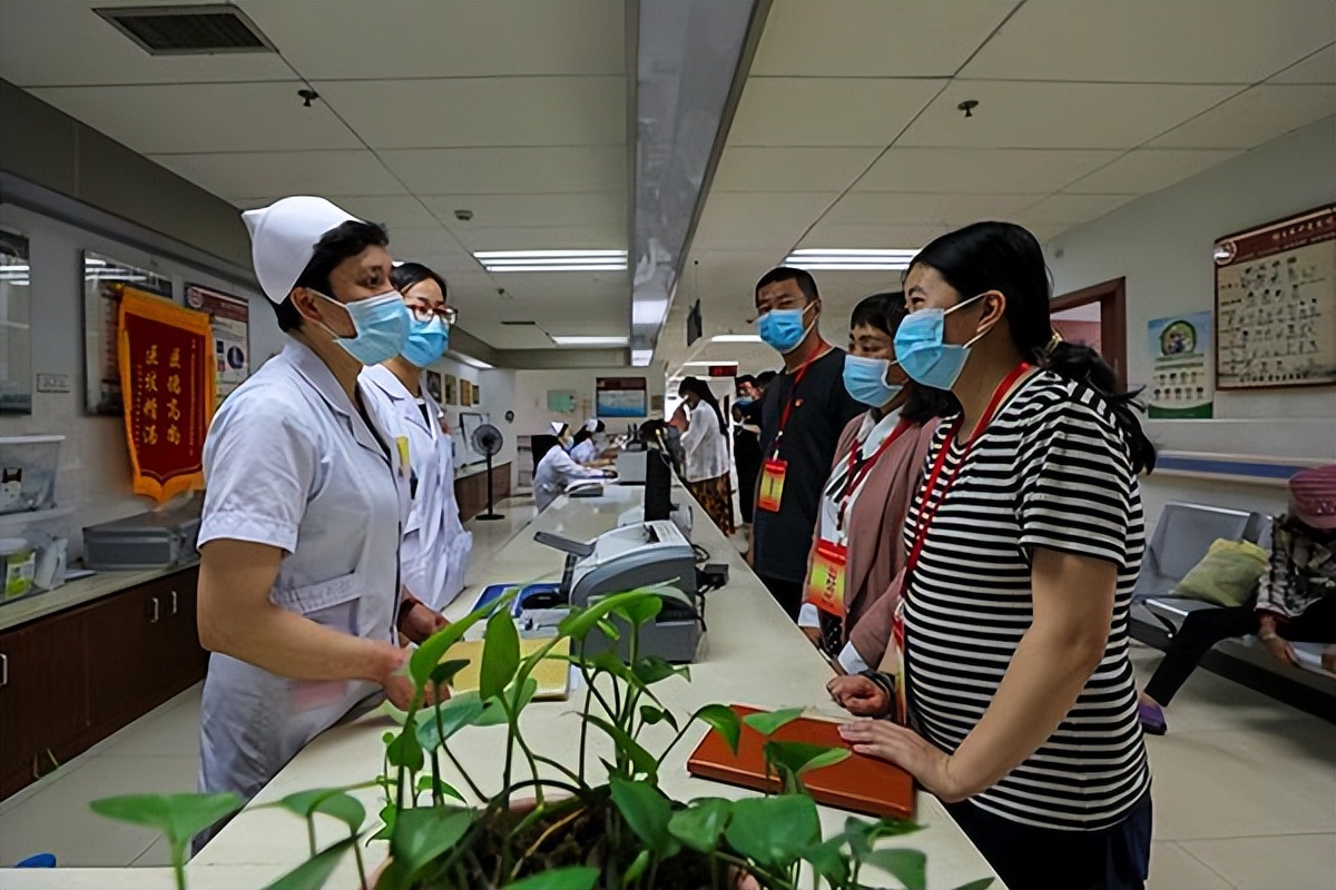 证监会何艳春：持续对财务造假案件实施全链条打击惩处
