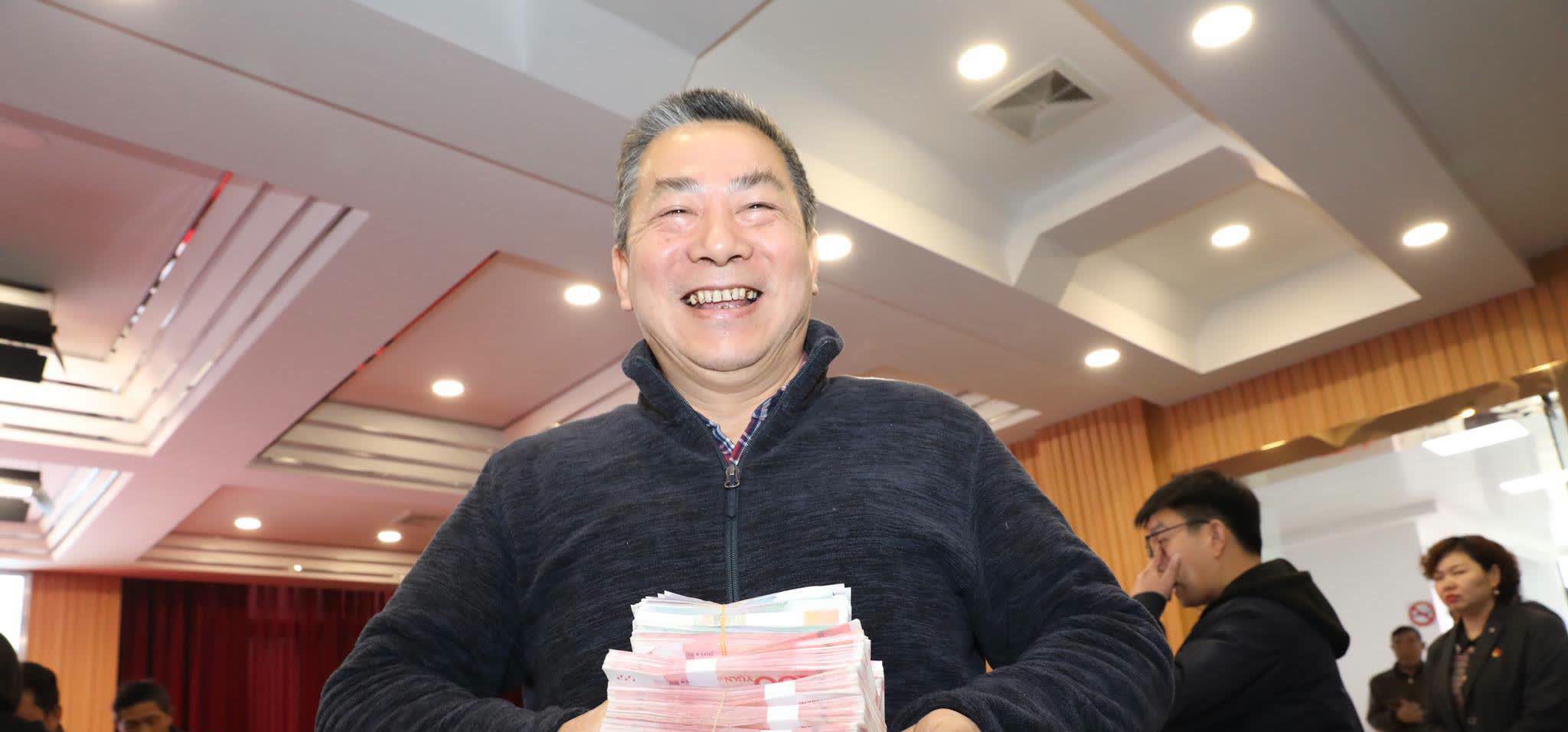 央行：一季度人民币存款增加12.99万亿元