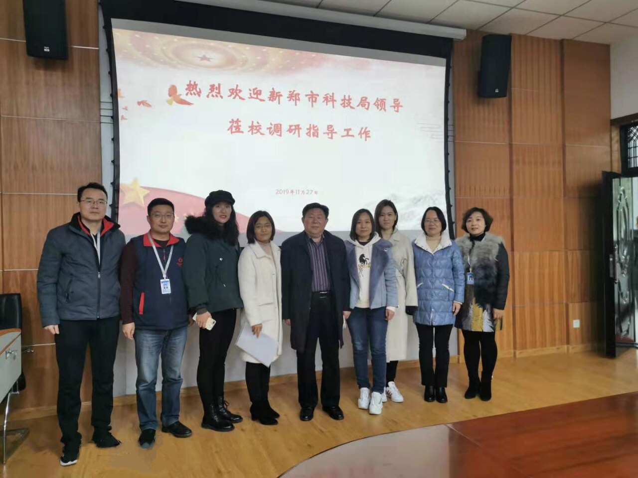 越白召开政府间经贸科技合委会