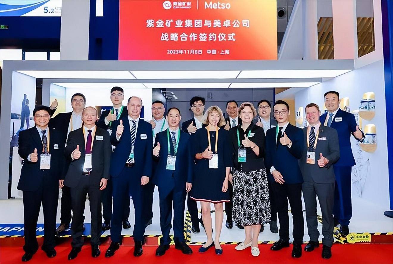 驻塞拉利昂使馆王鹏参赞出席第三届非洲南南与三方合作高级别论坛第八环节及闭幕式