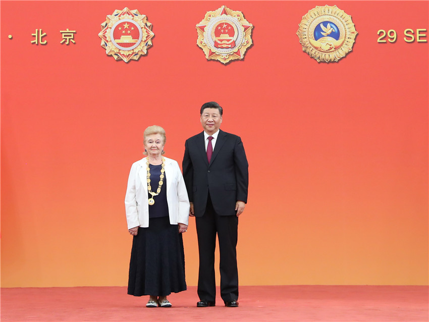 习近平致电祝贺阿尔巴尼斯当选连任澳大利亚总理