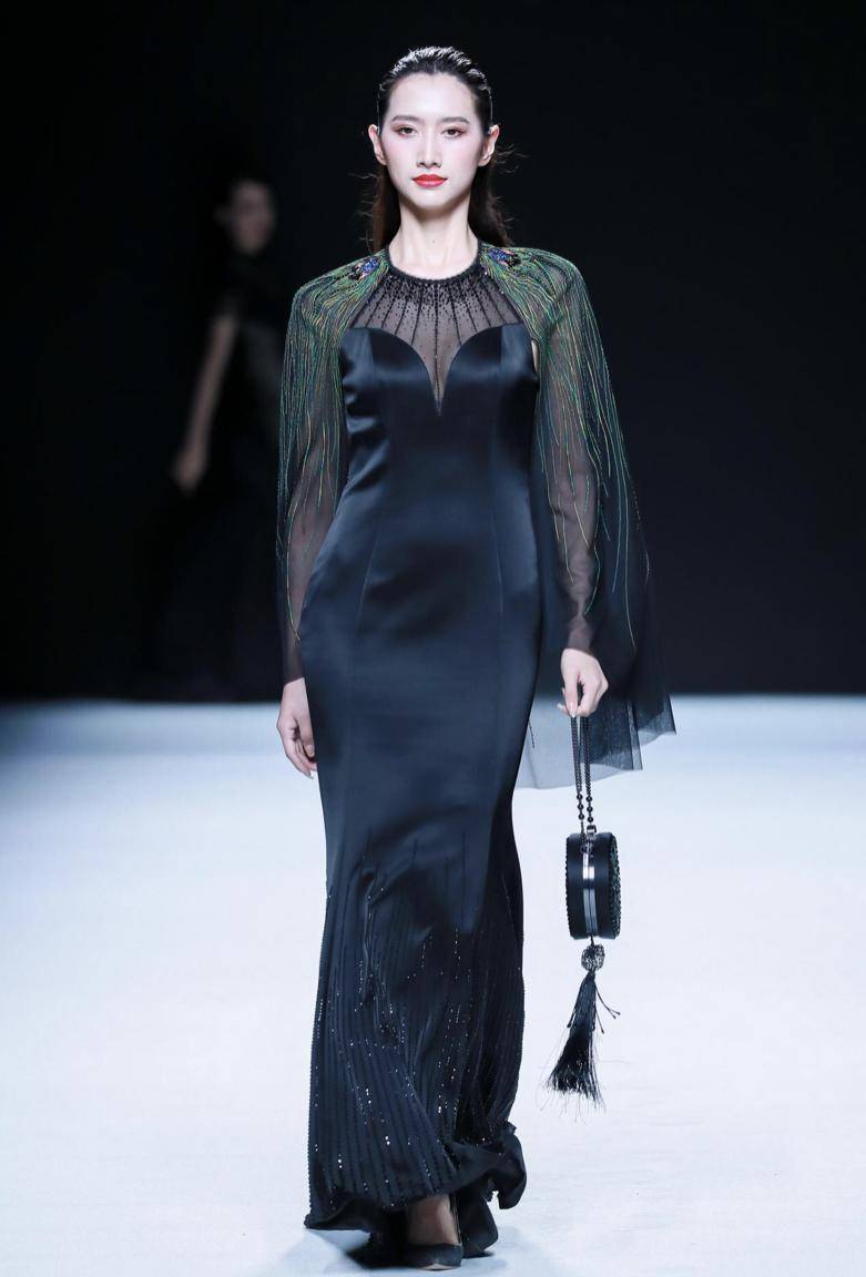 纺织服饰行业资金流入榜:朗姿股份等6股净流入资金超5000万元