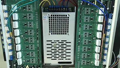 星云股份获得发明专利授权：“一种化成分容设备定位换型工装”