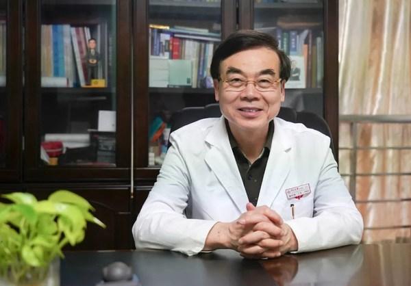 专家呼吁尼提高烟草税