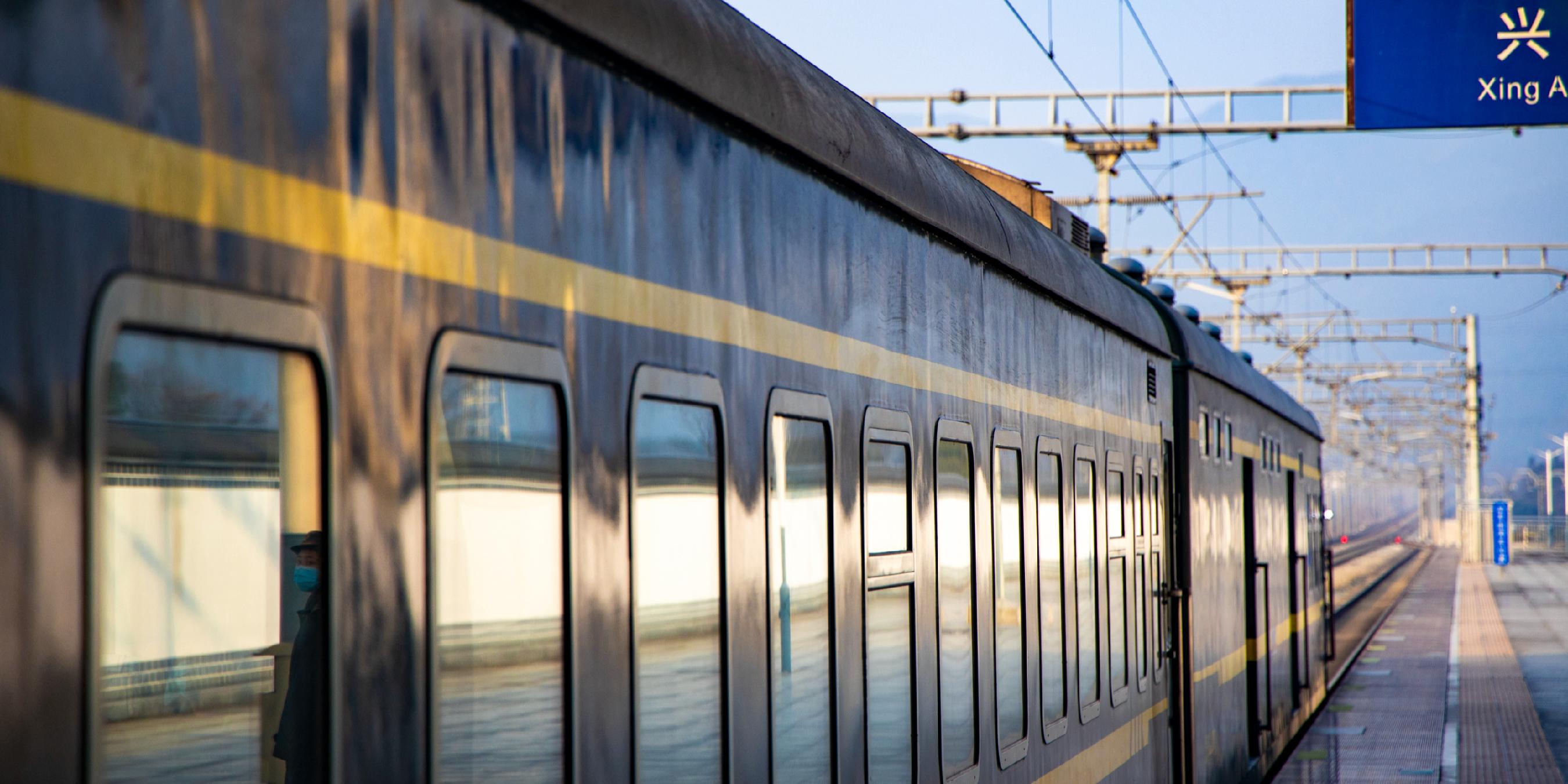 “旺丁不旺财”的黄山旅游：靠免票助力狂揽近500万客流，难掩净利骤降25%尴尬