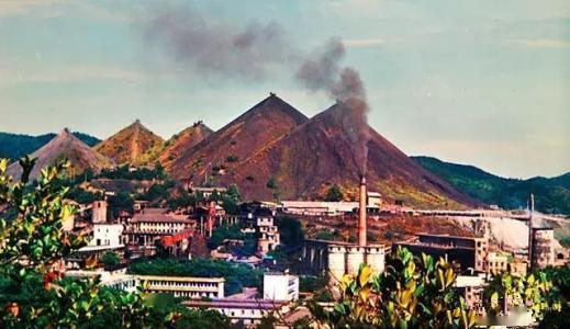 望变电气：公司取向硅钢总产能18万吨其中高磁感取向硅钢产能13万吨