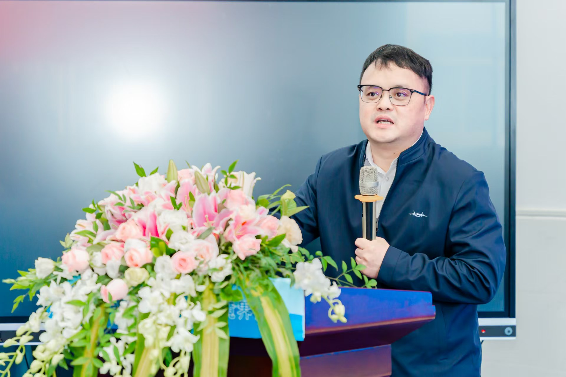 重庆市与华润(集团)有限公司签署战略合作框架协议