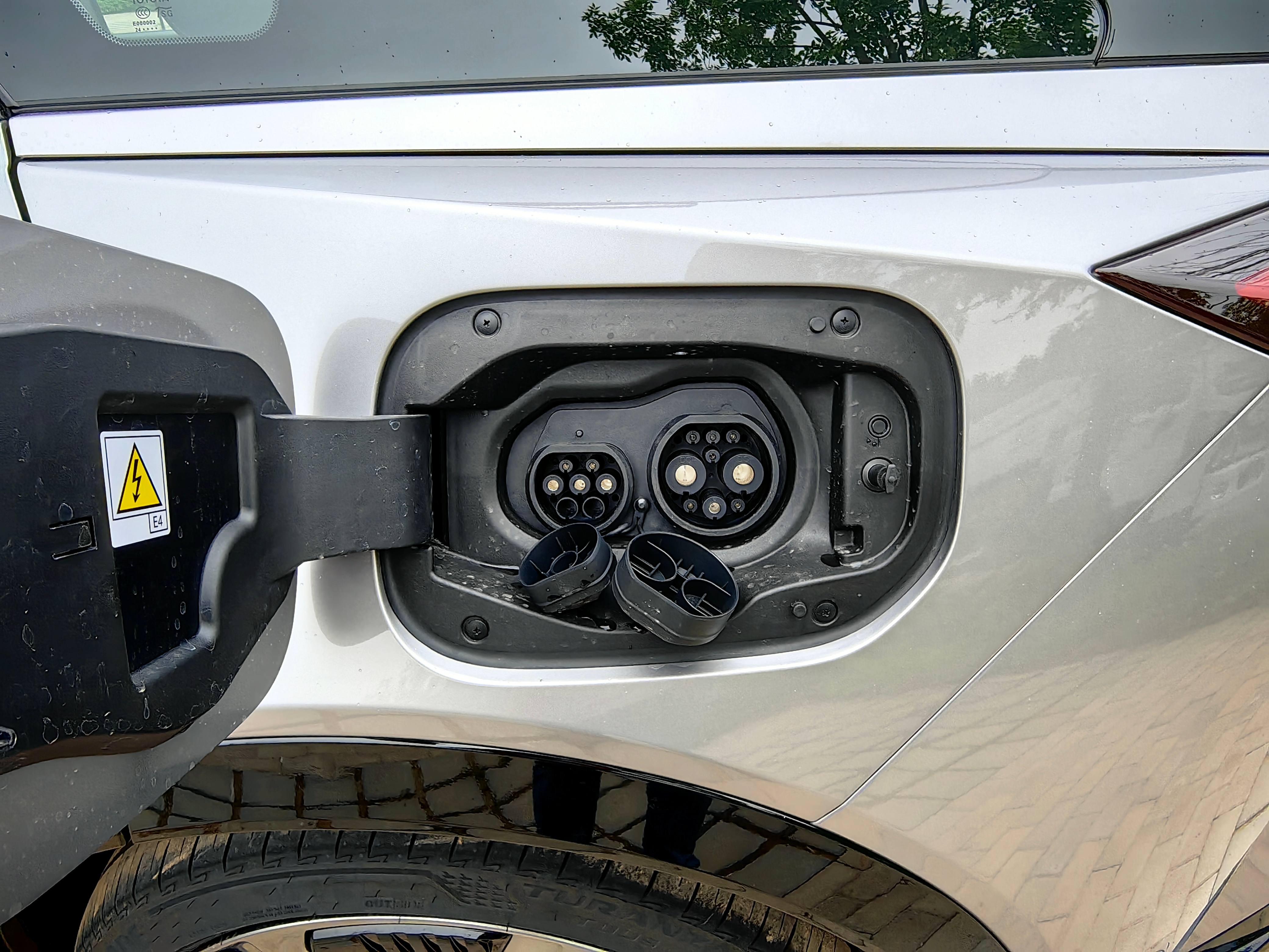 一汽丰田屡战电动化:中国团队主导的bZ5是否“救星”