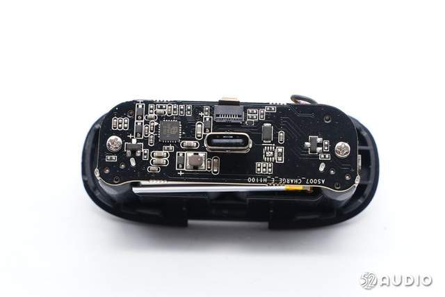 中科蓝讯获得发明专利授权:“一种耳机降噪电路和耳机设备”