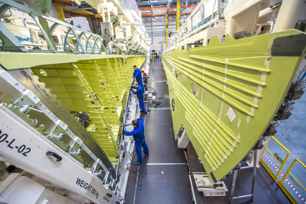 东岳硅材：参股公司未来材料通过上市辅导验收