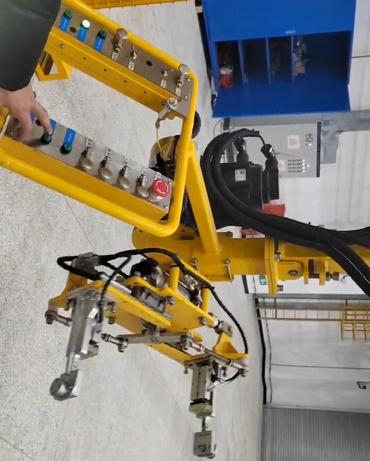 巨一科技获得实用新型专利授权：“一种极片搬运用的机械手”