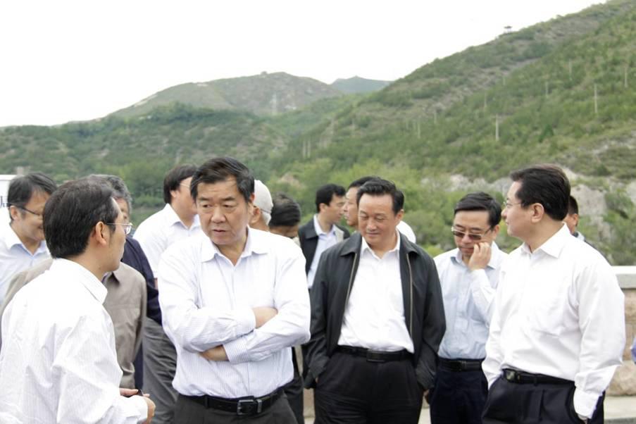 何立峰出席第六届跨国公司领导人青岛峰会开幕式指出 中国是跨国公司理想安全有为的投资目的地