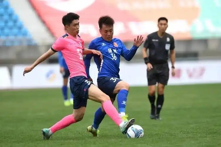 “苏超”带爆股价，江苏银行高管拿出2400万增持