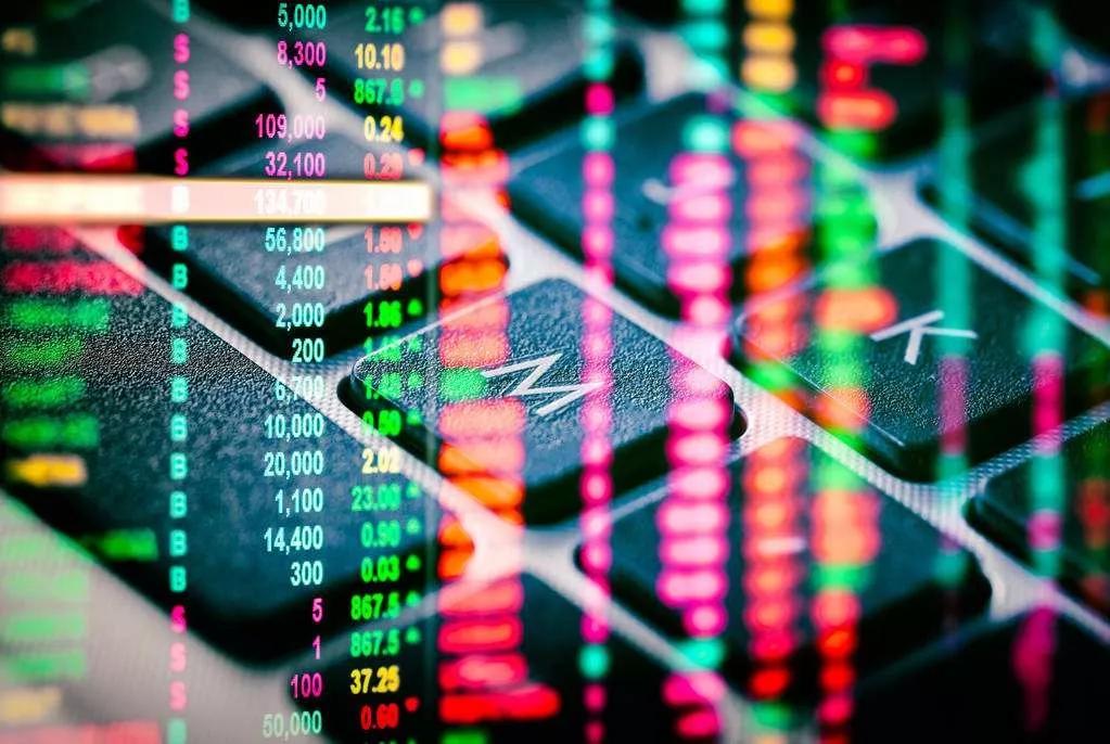 用友网络持续“瘦身”，H1亏损逾8亿，赴港IPO暴露“资金饥渴症”