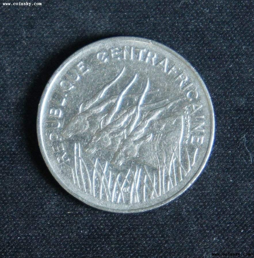 财政税收：喀麦隆2024年收入达4万亿中非法郎，增长8%