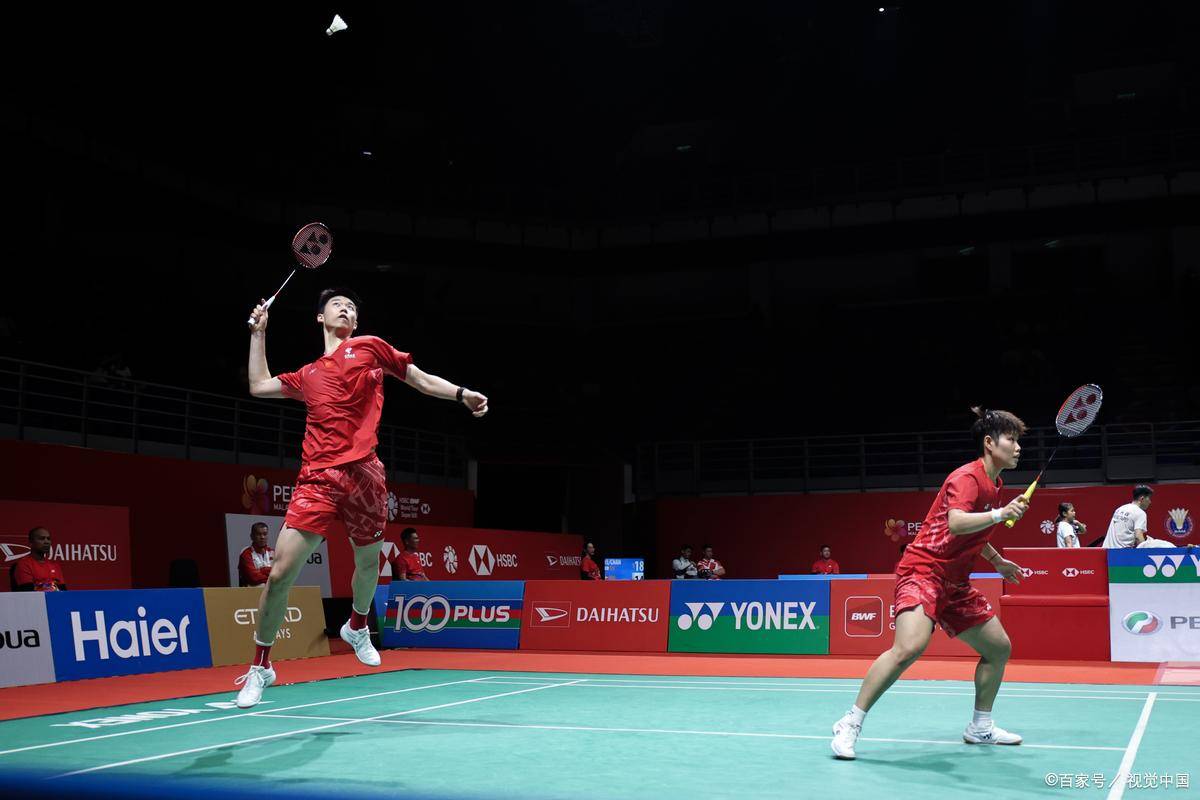 打破法不责众窠臼 发力惩治球场“侮辱者”