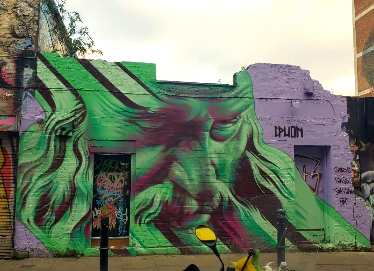 从街头标记到艺术宣言：涂鸦的诞生与进化