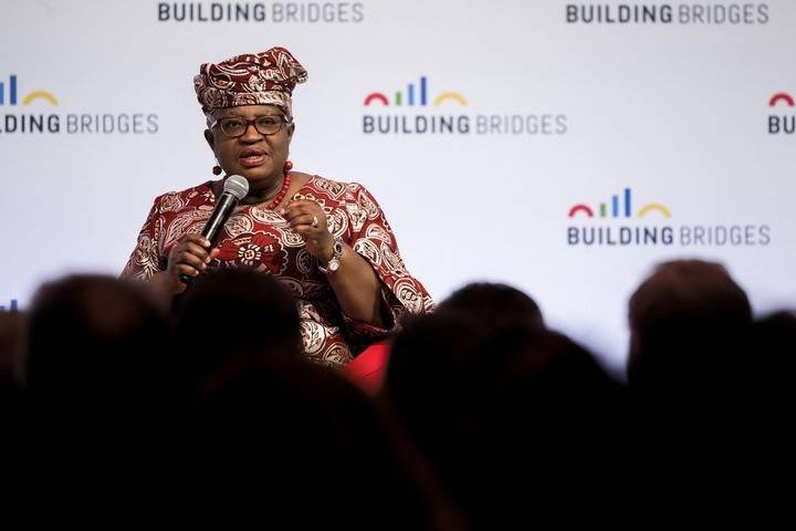 李强会见世贸组织总干事伊维拉