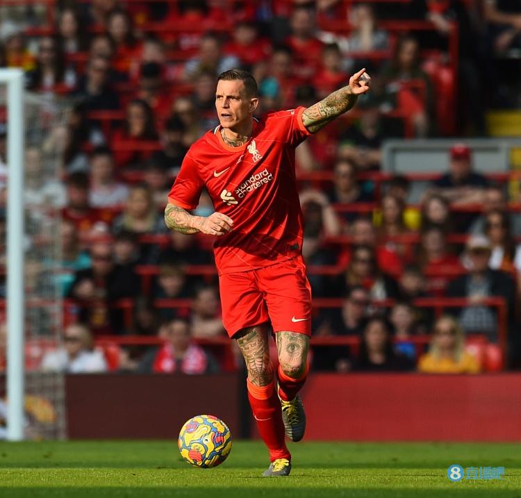 阿格涅什卡・库兰特：集体智慧