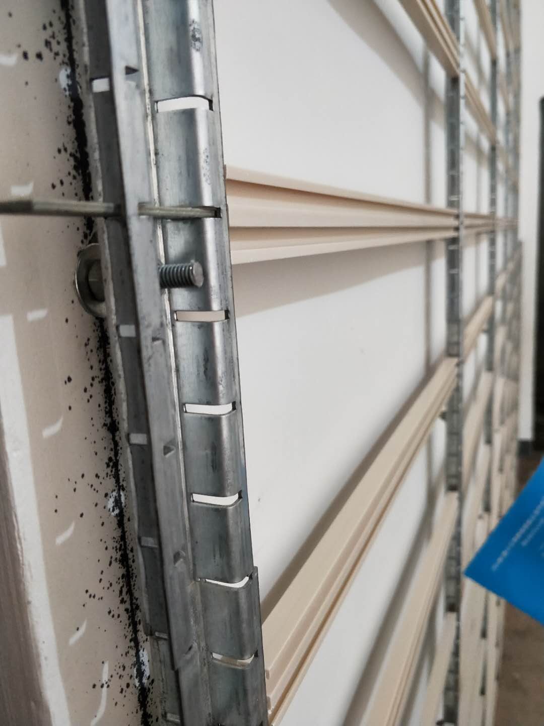 亚厦股份获得发明专利授权：“一种装配式卫浴架空地面结构”