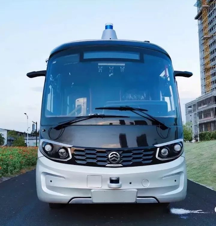 上海国际旅游度假区至浦东国际机场的L4级Robotaxi专线将试运行