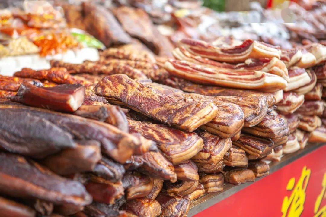 2012年的赌局和2025年的饭局