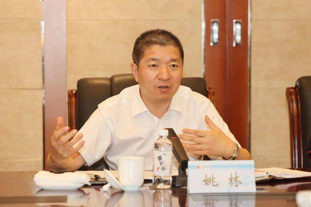 中国石油集团董事长戴厚良会见塞内加尔能源、石油和矿产部长