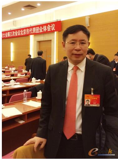 漱玉平民(301017.SZ)：董事长拟减持不超过2%股份