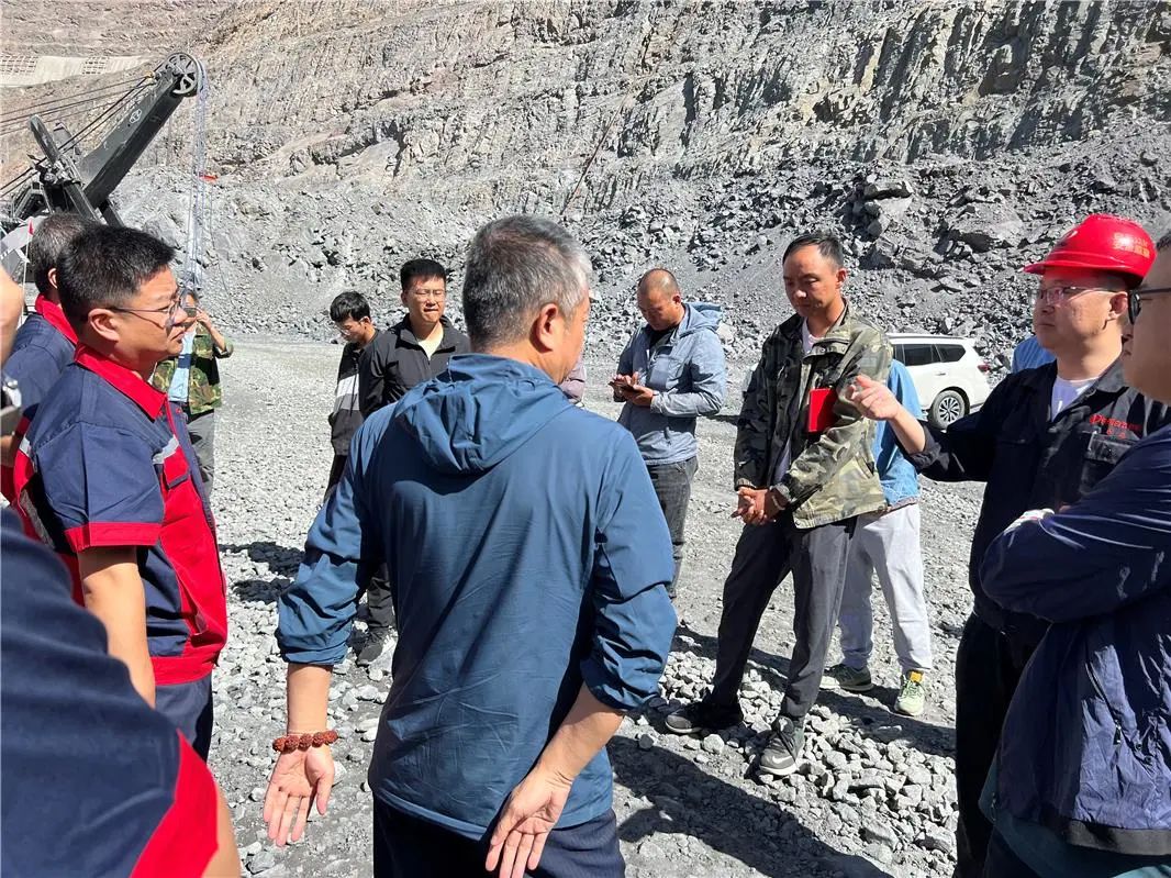 新疆萨尔托海铬铁矿找矿取得突破性进展