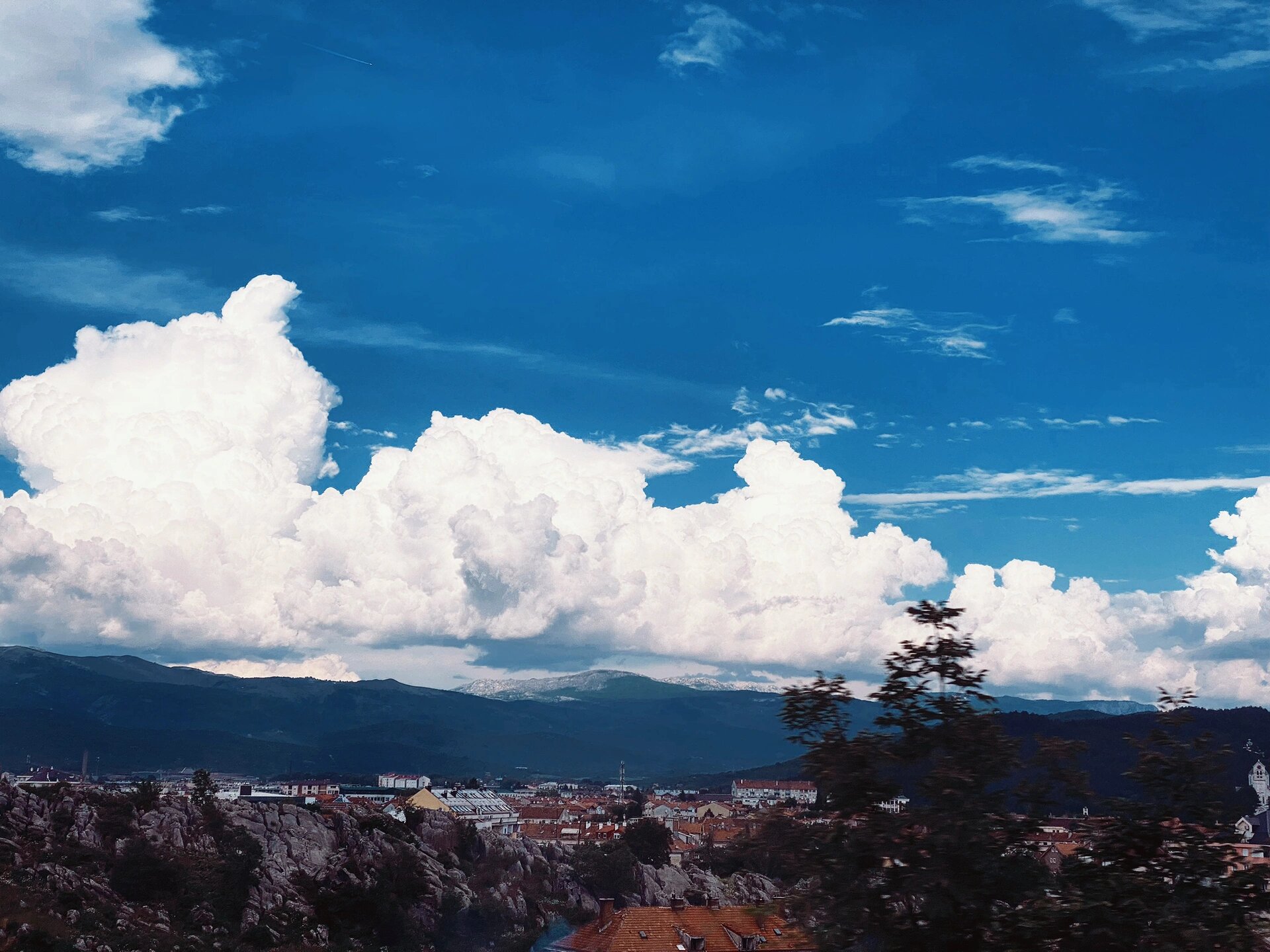 波黑联邦2025年11月贸易逆差为7.81亿马克，同比下降1.3%