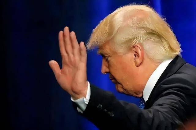 特朗普：我不需要国际法，我个人的“道德标准和意志”是唯一限制！他上任不到1年已打7国，下令空袭620次，对没拿诺贝尔和平奖很不满