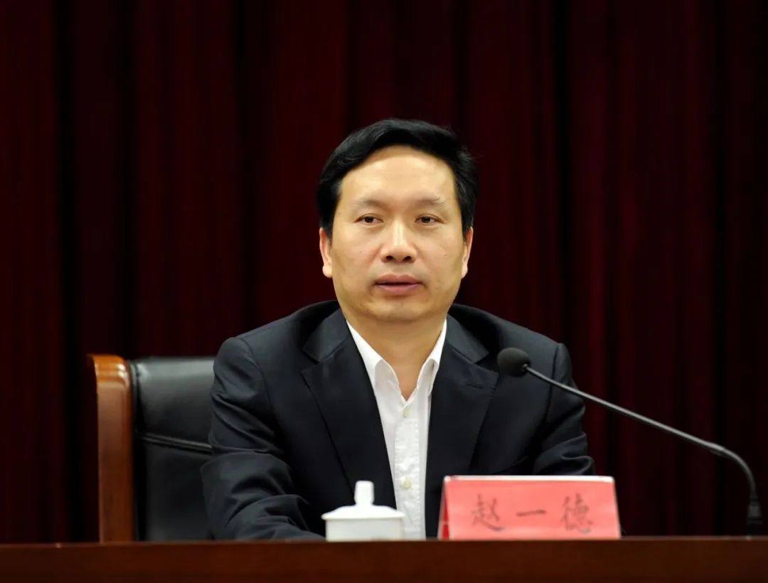 中央决定，曲光吉履新