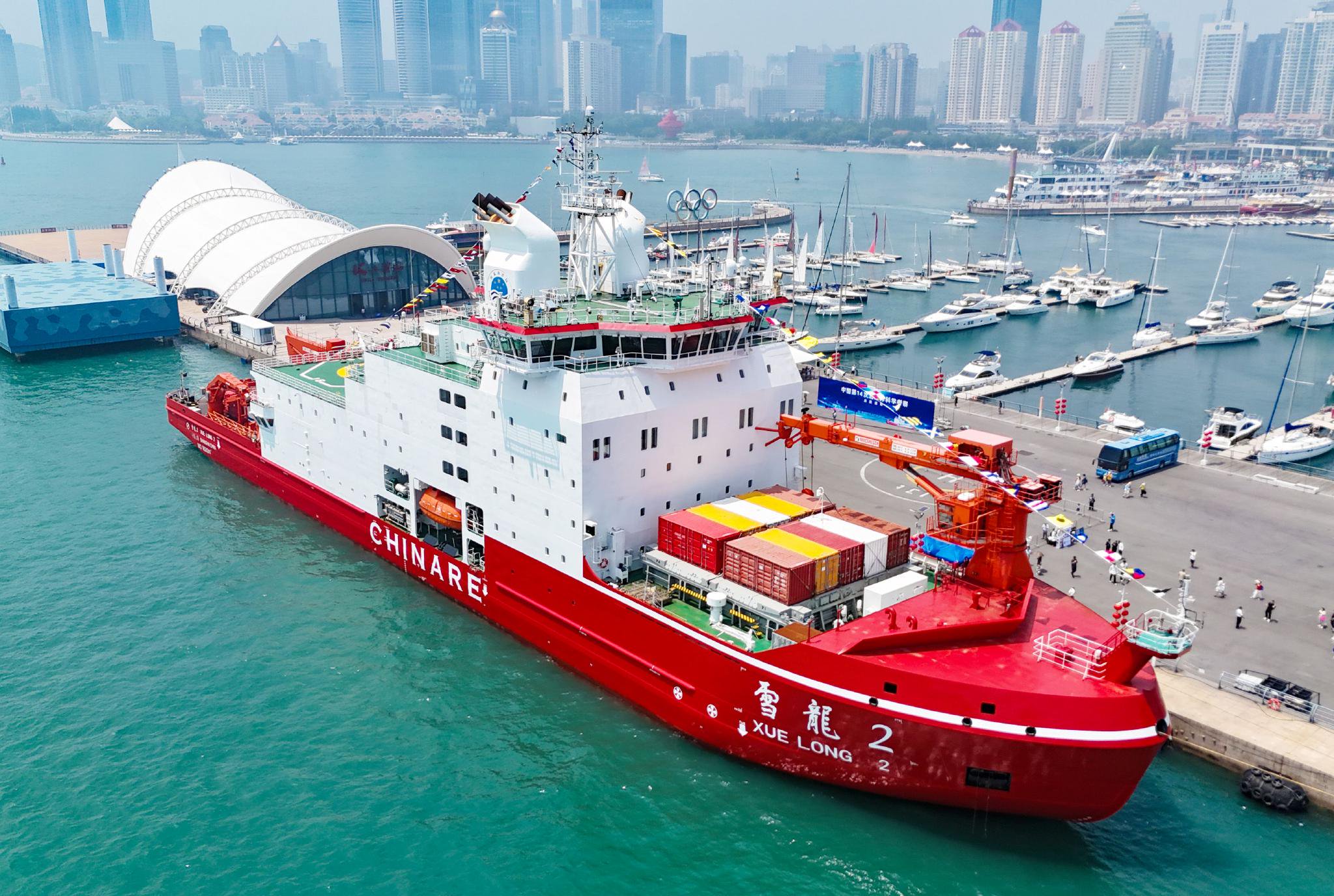 第42次南极考察丨“雪龙”号停靠新西兰利特尔顿港