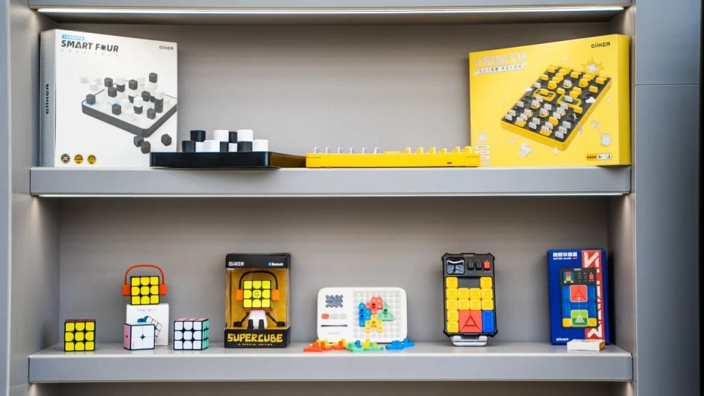 智能玩具升级“智慧伙伴”