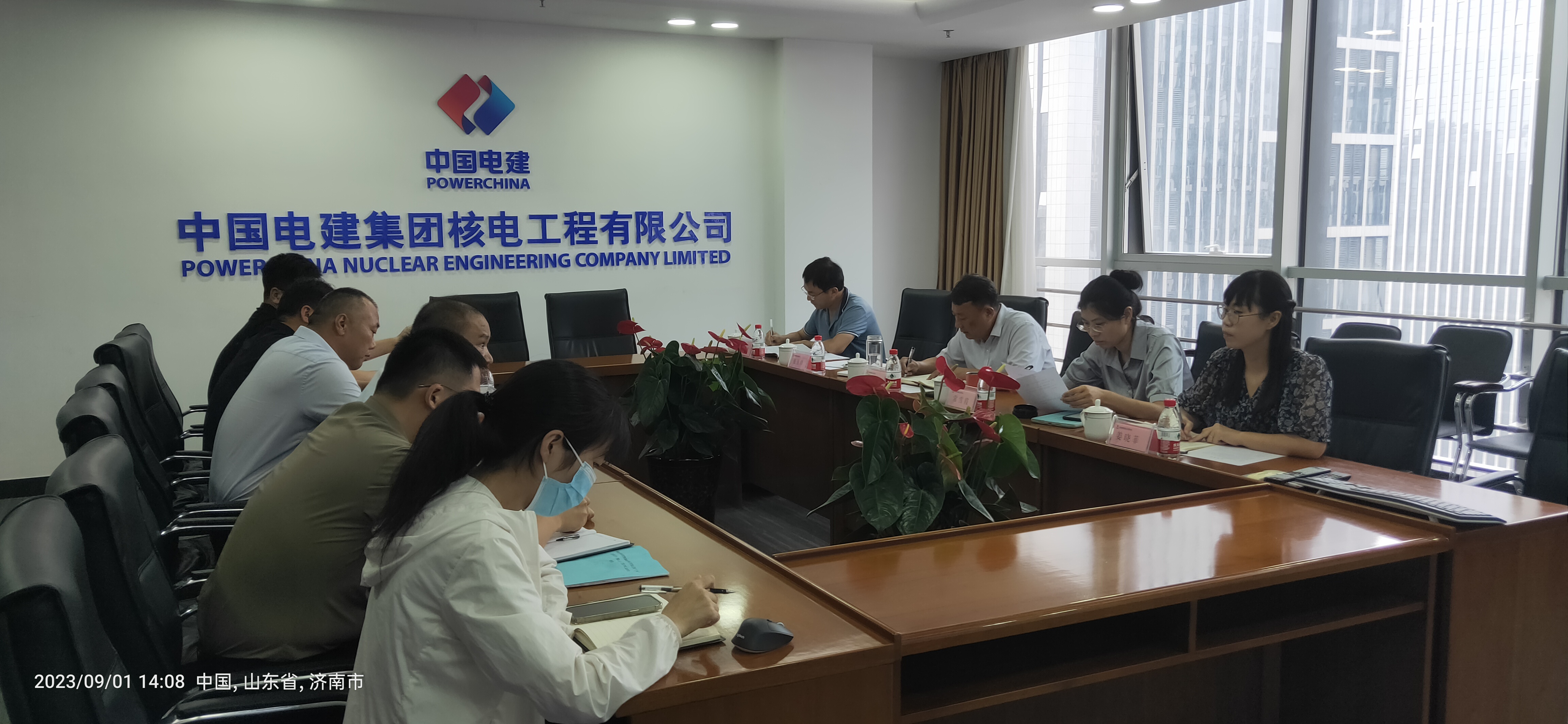 中国电建：下属子公司签署两份重大合同 总额约155.89亿元