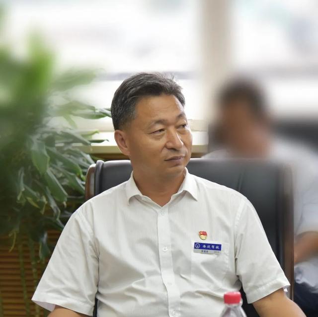 驾校校长等组织5677名学员考驾照作弊，获利256万元被判刑！“先按文化程度、年龄大小、机敏程度等筛选，再决定作弊方式”