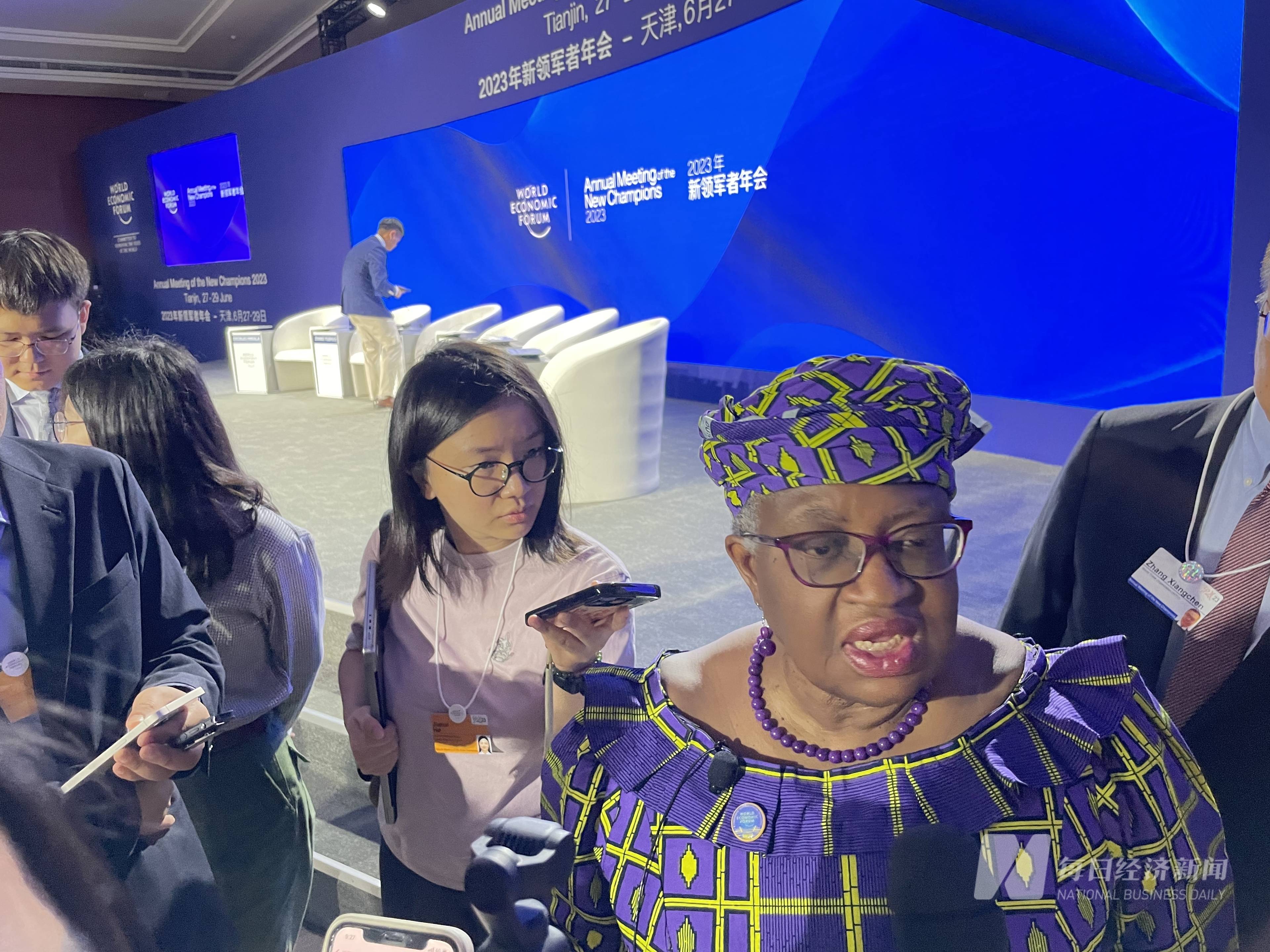 商务部国际贸易谈判代表兼副部长李成钢出席达沃斯世贸组织小型部长级会议