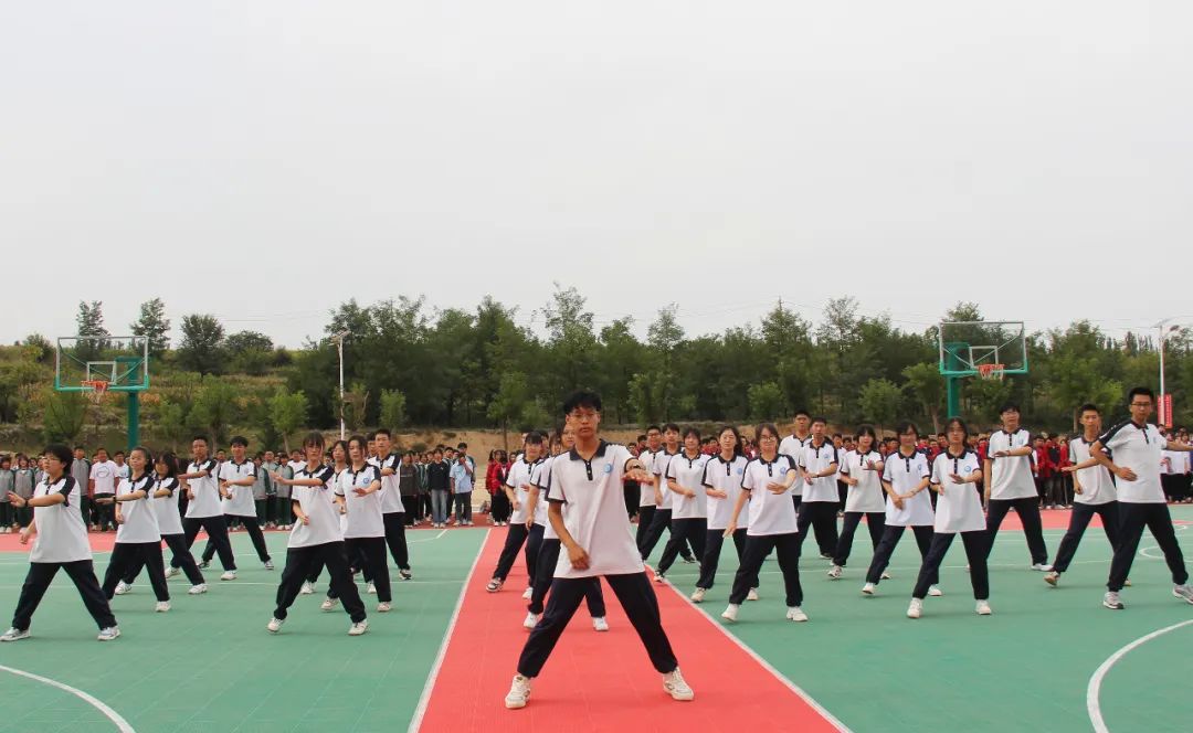 东中西部协同推进学校“阳光体育”活动启动