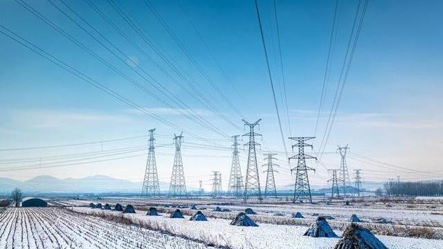 中国国家电网公司董事长张智刚会见哈萨克斯坦电网公司董事会主席纳比·艾特扎诺夫