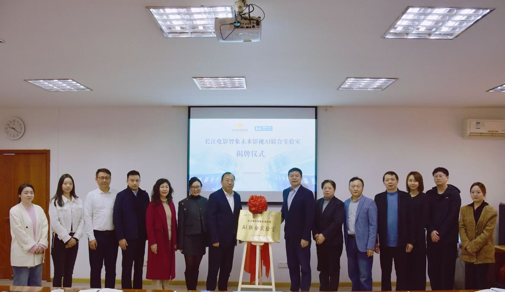 中金首席于钟海：企业级AI竞争已进入“数据制胜”阶段