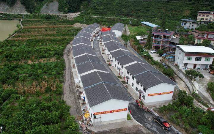 马政府启动分房分地