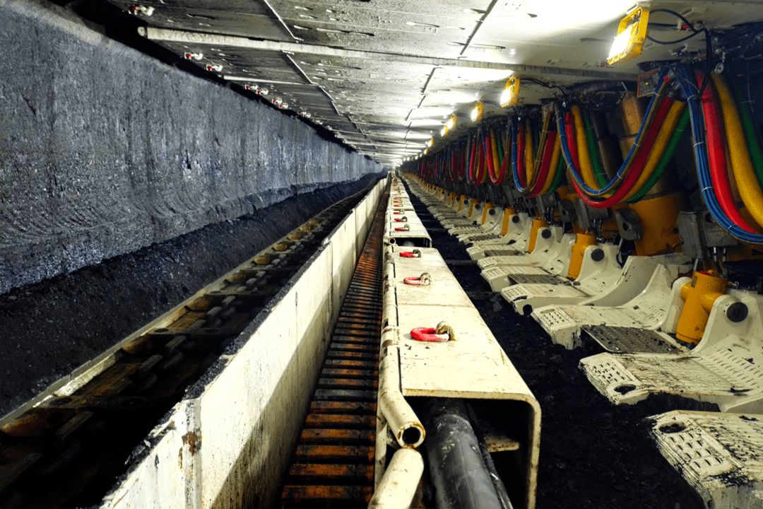 兖矿能源：挂牌转让鑫泰煤炭100%股权