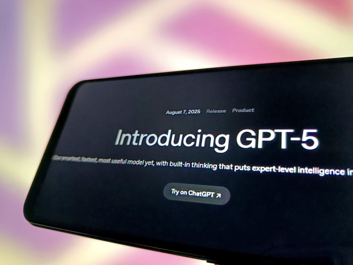 引擎优化还是数据污染？AI搜索暗藏“灰色地带”