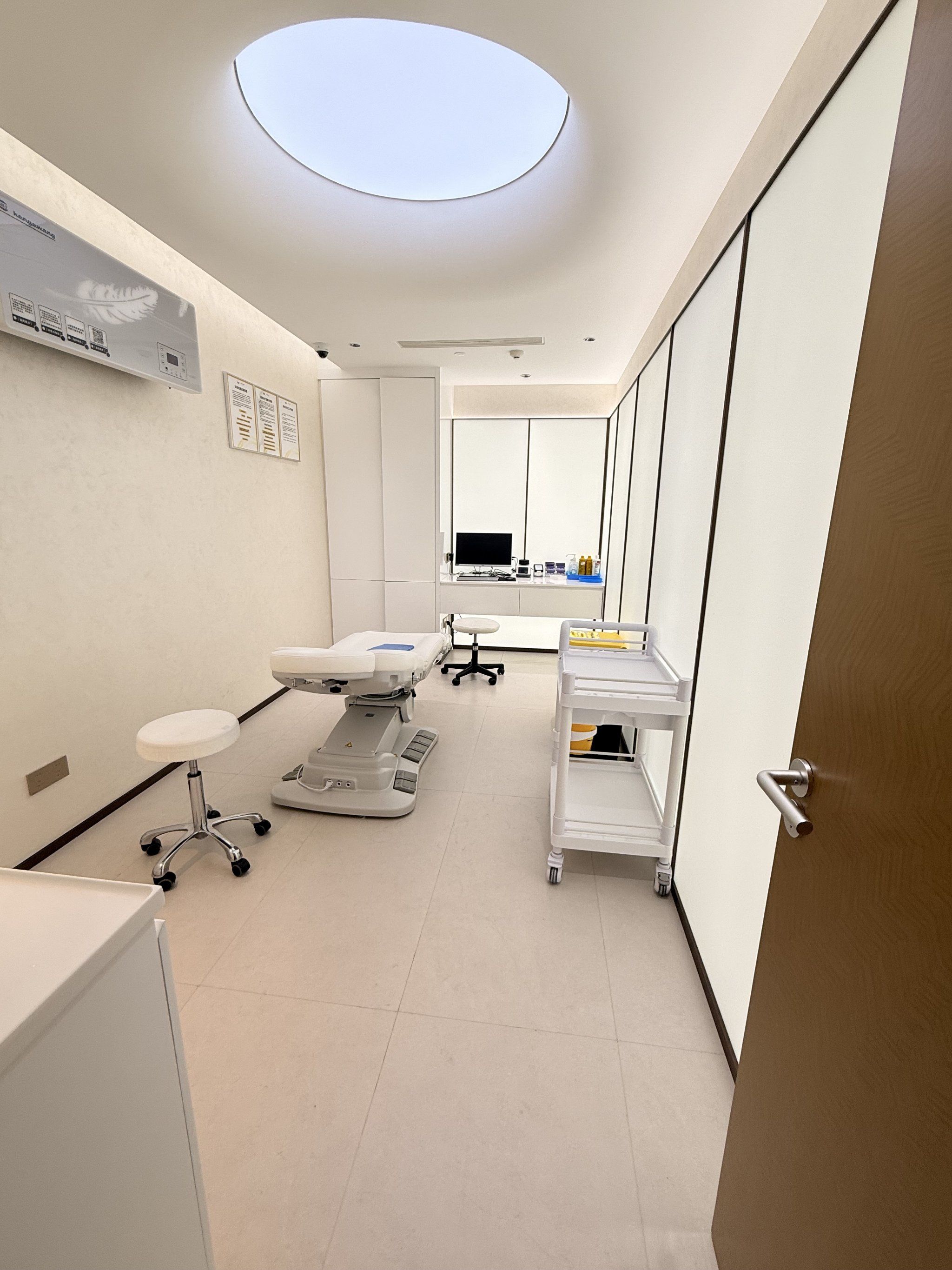 海吉亚医疗(06078.HK)2月4日回购43.86万股，耗资577.69万港元