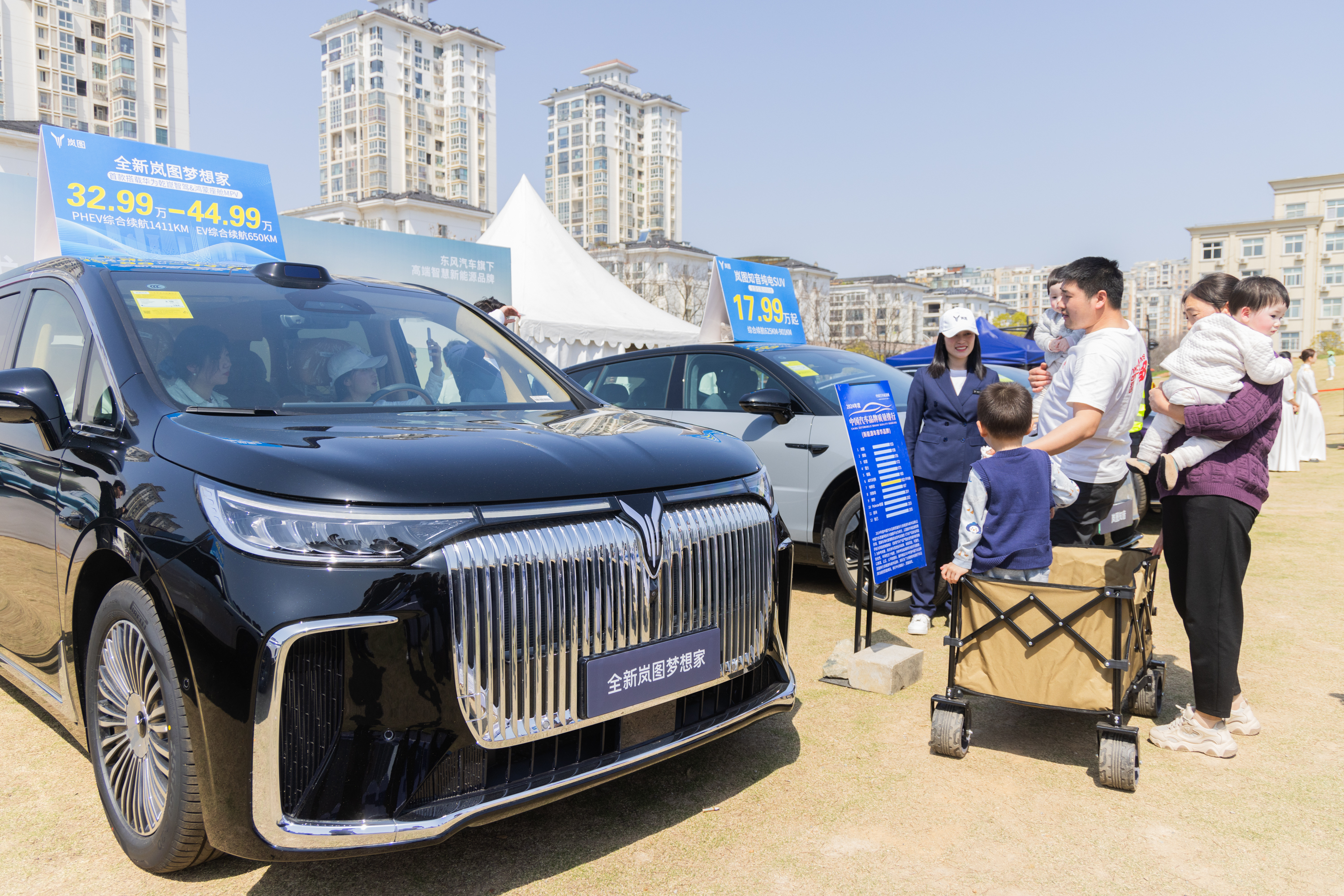 长假撬动自驾大年 神州租车10万辆新车入市