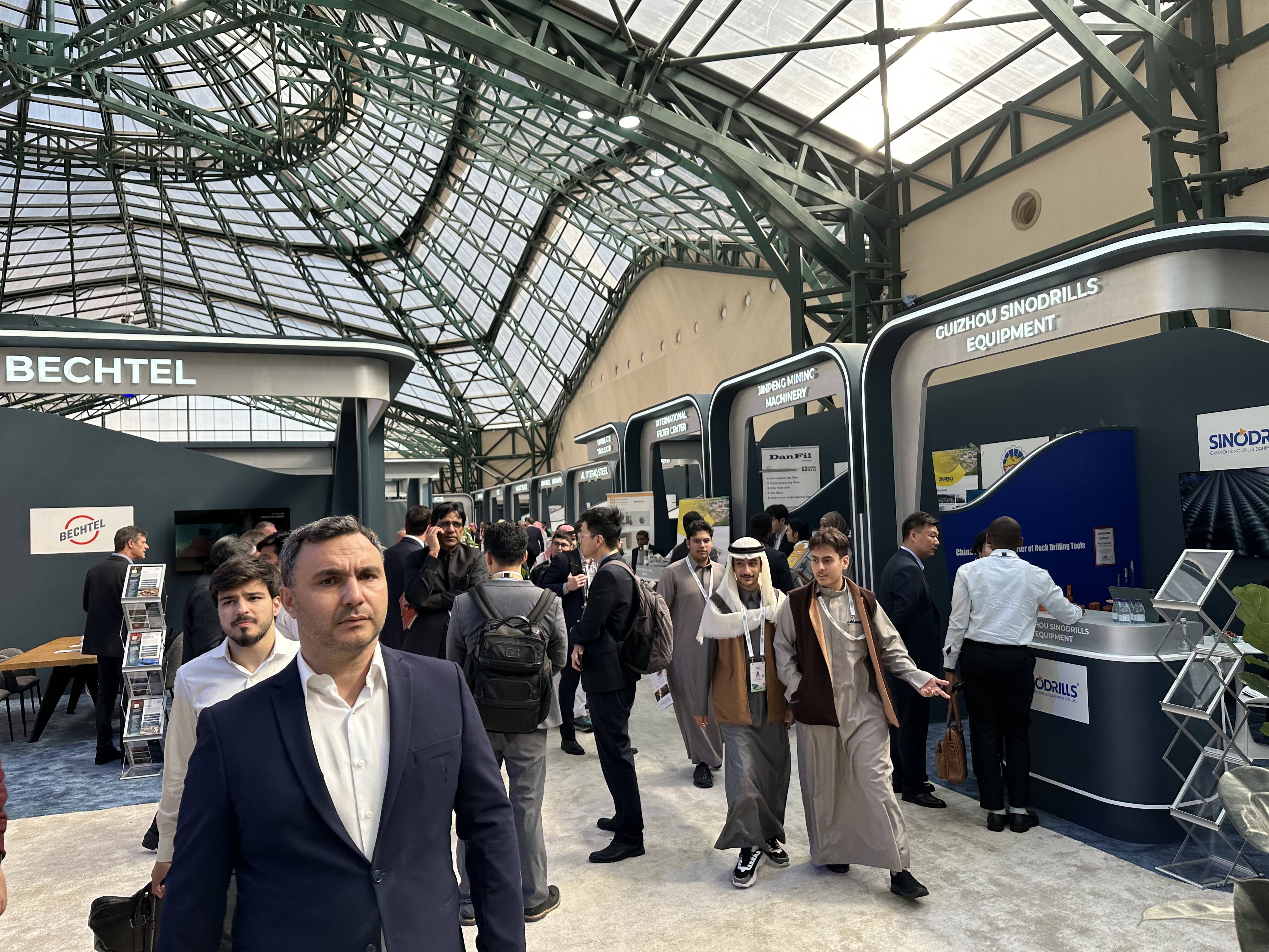 沙特推迟举办2029年亚冬会