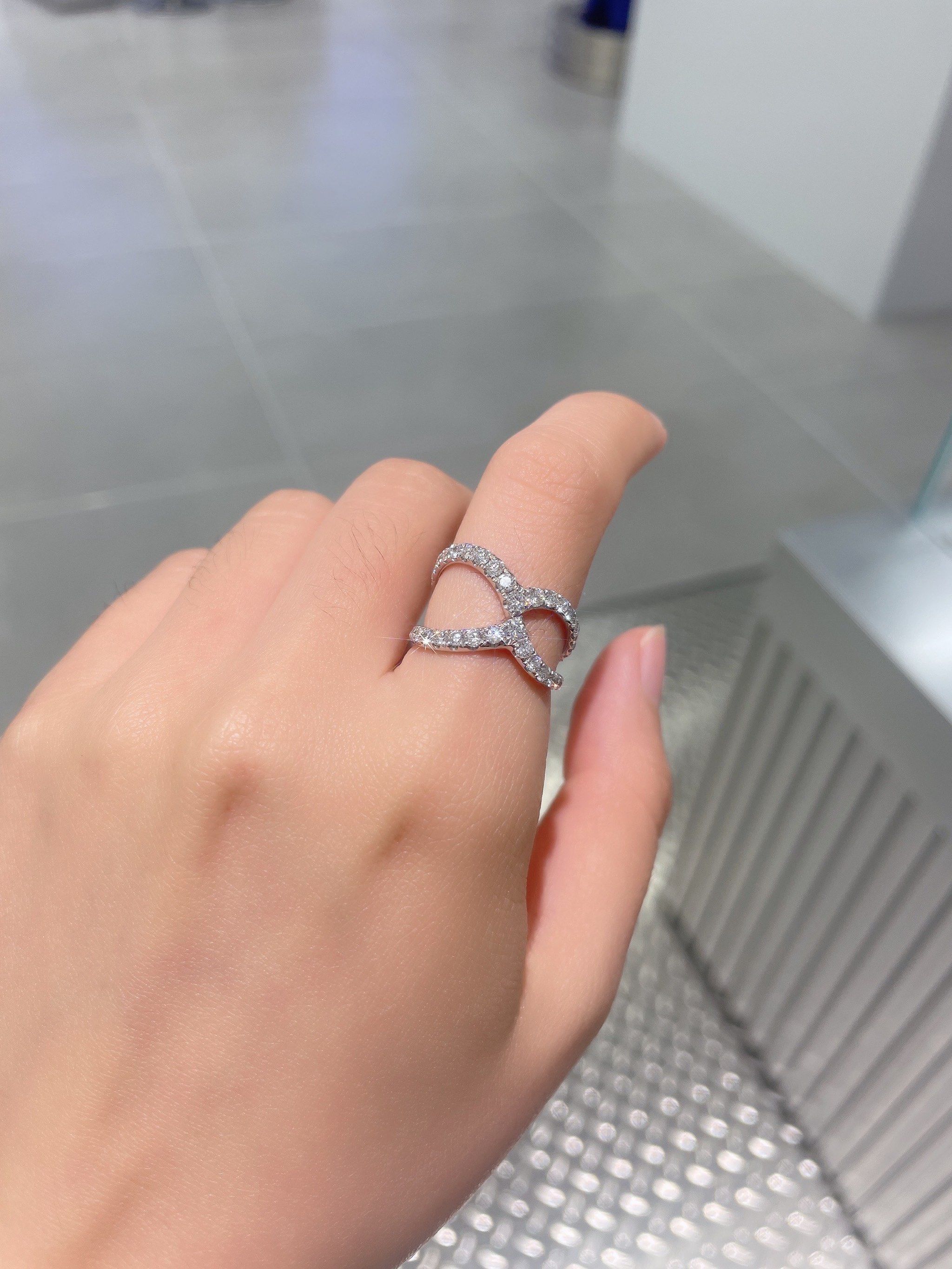 培育钻石概念下跌1.72%,5股主力资金净流出超3000万元